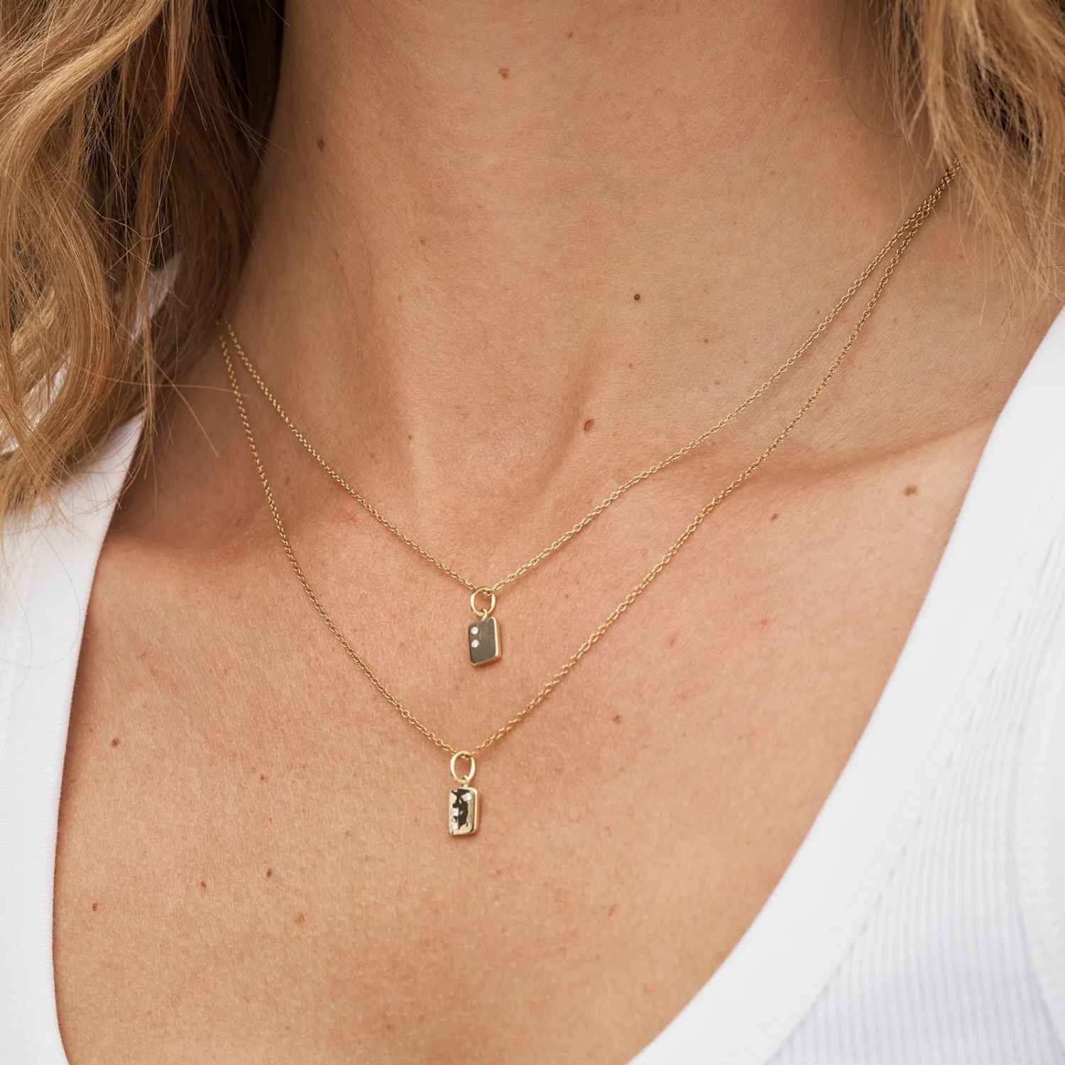 DETAIL258200